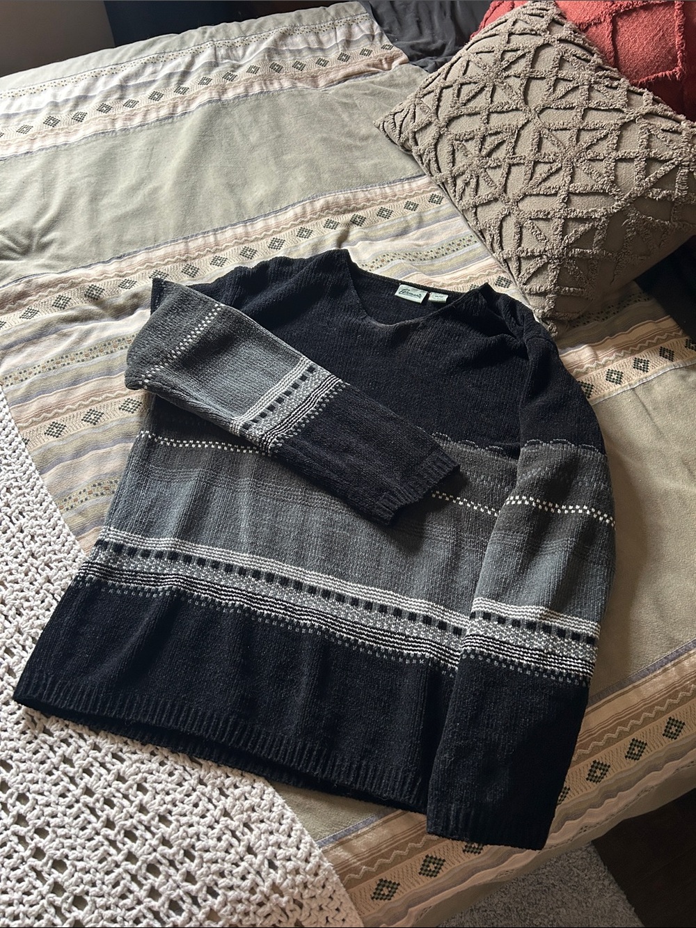 Classic Penman’s Black & Gray Gradient Knit Sweater